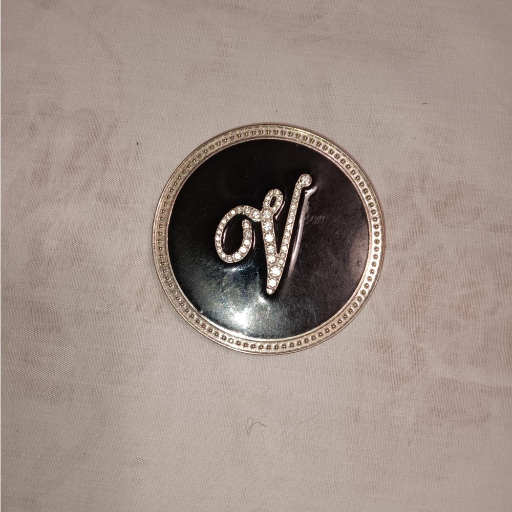 Victorian Trading Crystal Rhinestone Initial 'V' Magnifying Mirror Compact 46B